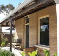 Hotham Ridge Winery and Cottages - Tourism Hervey Bay