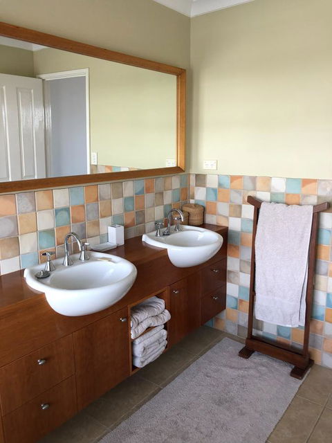 Mullaloo Beachfront Retreat - Hervey Bay Accommodation 7