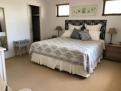 Mullaloo Beachfront Retreat - Hervey Bay Accommodation 6