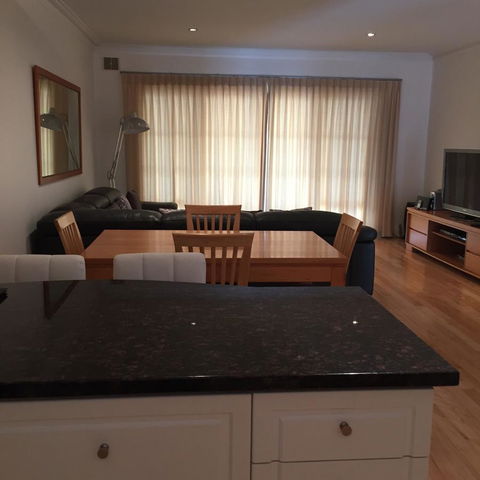 West End District Apartments - Tourism Hervey Bay 14