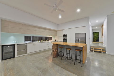 Sandpiper Retreat - Hervey Bay Accommodation 5