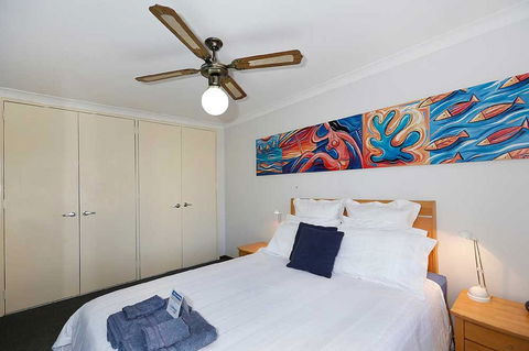 Beachfront @ Scarbs - Hervey Bay Accommodation 7
