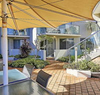 Beachfront  Scarbs - Hervey Bay Accommodation