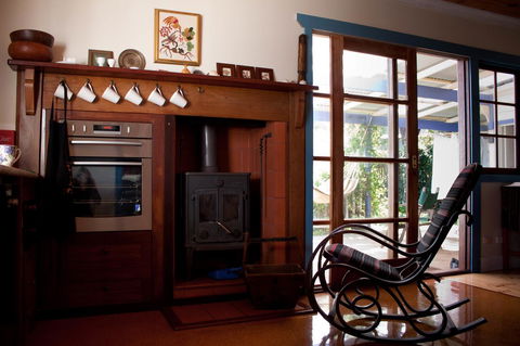 Lotti's House - Hervey Bay Accommodation 9