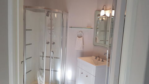 Stirling Apartments - Studio 1 - Hervey Bay Accommodation 3