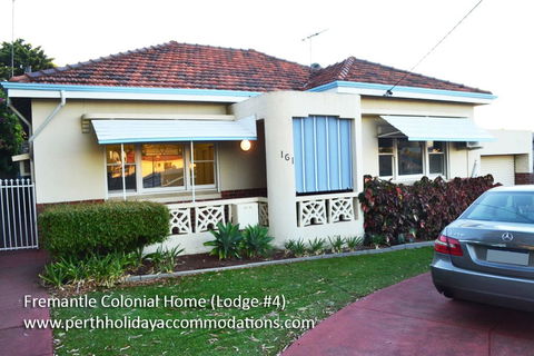 Fremantle Colonial Home - Tourism Hervey Bay 26