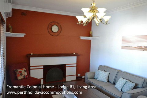 Fremantle Colonial Home - Tourism Hervey Bay 30