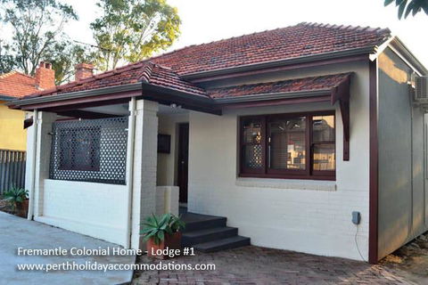 Fremantle Colonial Home - Tourism Hervey Bay 11