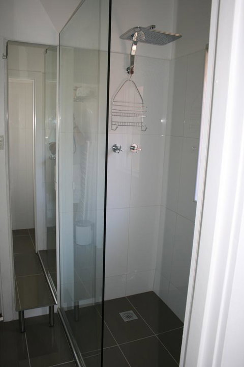 Kenata-Fairway Apartment Hotel - Hervey Bay Accommodation 2