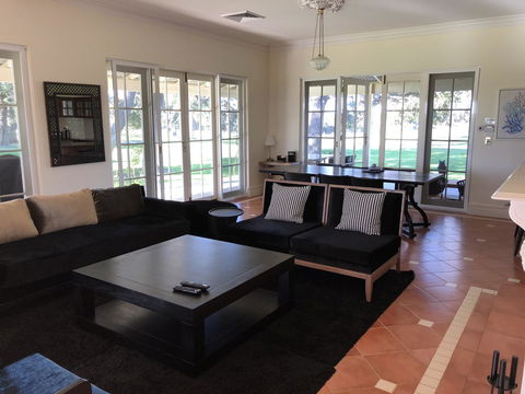 Caves Road Guest Houses - Hervey Bay Accommodation 0