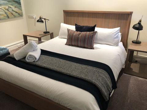 Caves Road Guest Houses - Hervey Bay Accommodation 6