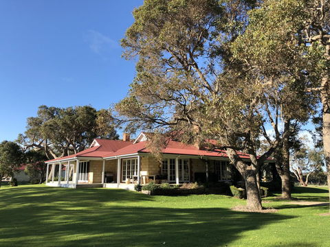 Caves Road Guest Houses - Hervey Bay Accommodation 4