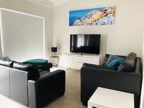 West Beach Lagoon 218 - Outstanding Value! - Hervey Bay Accommodation 2