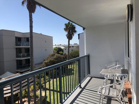 West Beach Lagoon 218 - Outstanding Value! - Hervey Bay Accommodation 12