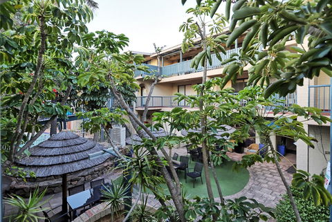 West Beach Lagoon 208 â€“ Great Value! - Hervey Bay Accommodation 24