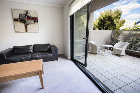 Zappeion Apartments - Tourism Hervey Bay 10