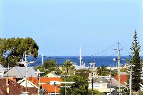 Fremantle Heritage Home For You To Enjoy! - Tourism Hervey Bay 1