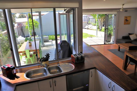 Fremantle Heritage Home For You To Enjoy! - Tourism Hervey Bay 7