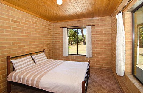 Turner Brook Chalet - Hervey Bay Accommodation 9