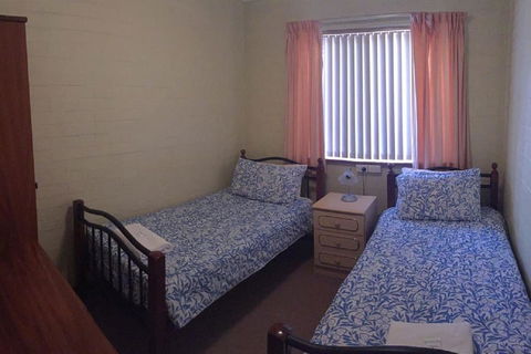 Geraldton Holliday Villas - Hervey Bay Accommodation 6