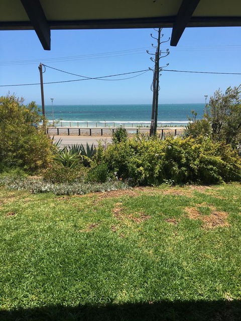 Geraldton Holliday Villas - Hervey Bay Accommodation 34