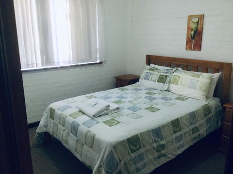 Geraldton Holliday Villas - Hervey Bay Accommodation 28