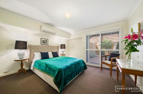Spacious Central Townhouse - Hervey Bay Accommodation 7