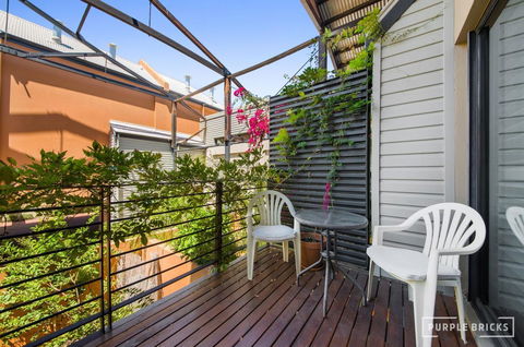 Spacious Central Townhouse - Hervey Bay Accommodation 10