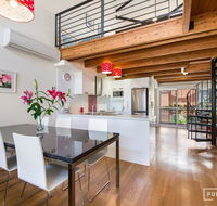 Spacious Central Townhouse - Hervey Bay Accommodation