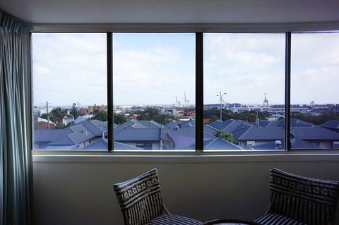 Studio 208 With Ocean Views - Hervey Bay Accommodation 17
