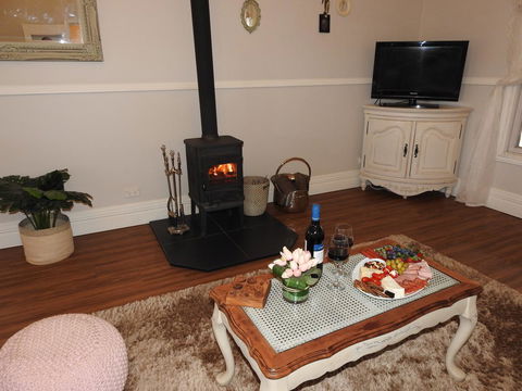 Quiet Escapes Cottages - Hervey Bay Accommodation 4