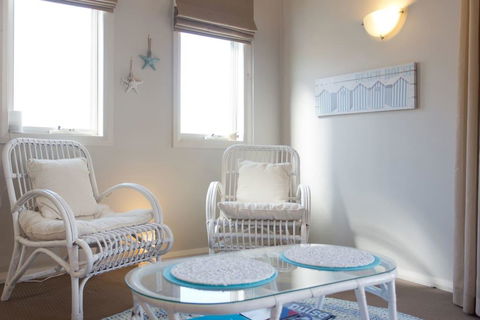 Fremantle Local Beach Studio - Tourism Hervey Bay 15