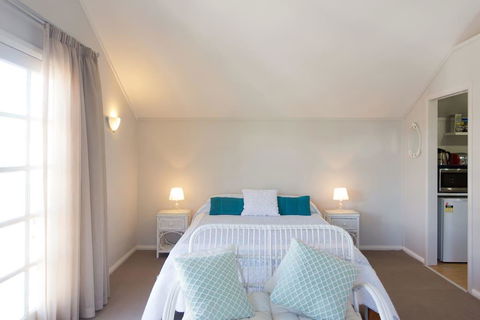 Fremantle Local Beach Studio - Tourism Hervey Bay 14