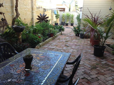 Fremantle Local Beach Studio - Tourism Hervey Bay 23