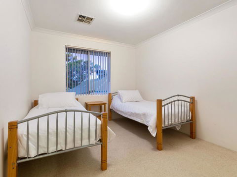 Cooper Street - Tourism Hervey Bay 19