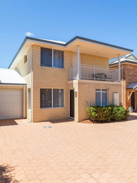 Cooper Street - Tourism Hervey Bay 22