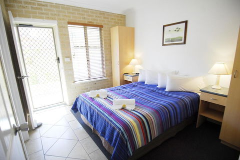Esperance Central Accommodation - Hervey Bay Accommodation 41