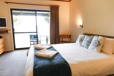 Karri Aura - Tourism Hervey Bay 7