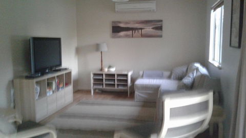 Abbivale Farm Cottage - Tourism Hervey Bay 13