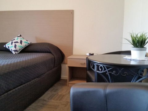 Mandurah Foreshore Motel - Hervey Bay Accommodation 9