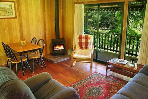Hawke Brook Chalets - Hervey Bay Accommodation 5