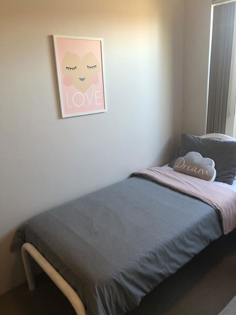 Dampier House Mullaloo-Perth - Hervey Bay Accommodation 17