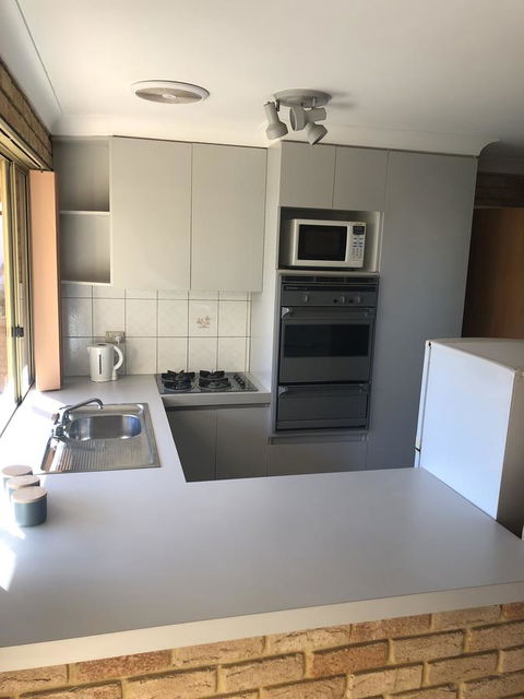 Dampier House Mullaloo-Perth - Hervey Bay Accommodation 8
