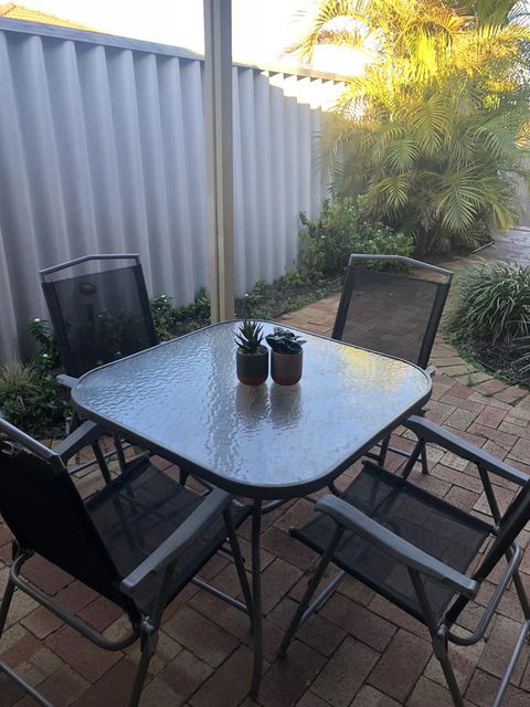 Dampier House Mullaloo-Perth - Hervey Bay Accommodation 18