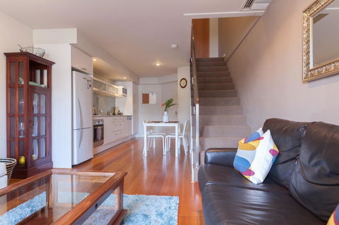 Cloisters - Hervey Bay Accommodation 8