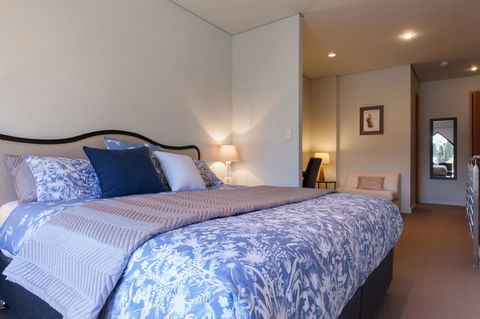 Cloisters - Hervey Bay Accommodation 10