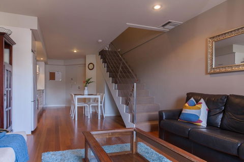 Cloisters - Hervey Bay Accommodation 0