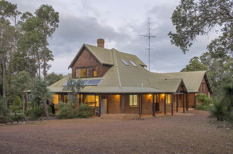 A Hidden Bush Delight - Tourism Hervey Bay 0