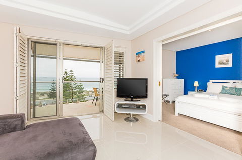 The White Pearl Penthouse - Hervey Bay Accommodation 13