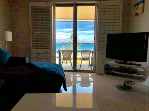 The White Pearl Penthouse - Hervey Bay Accommodation 5
